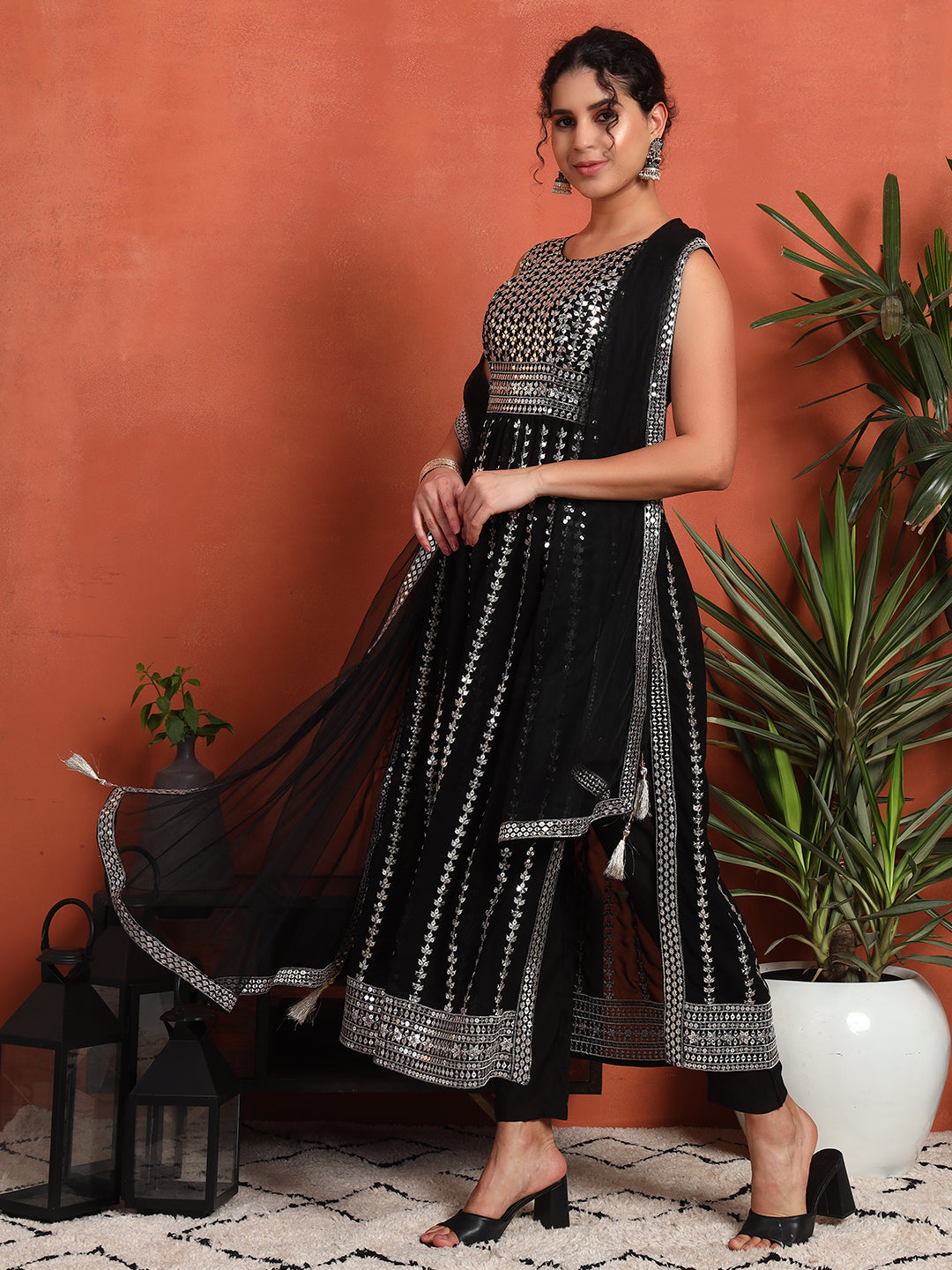 Women's Silver Embellished Georgette Kurta, Pyjama & Dupatta Set