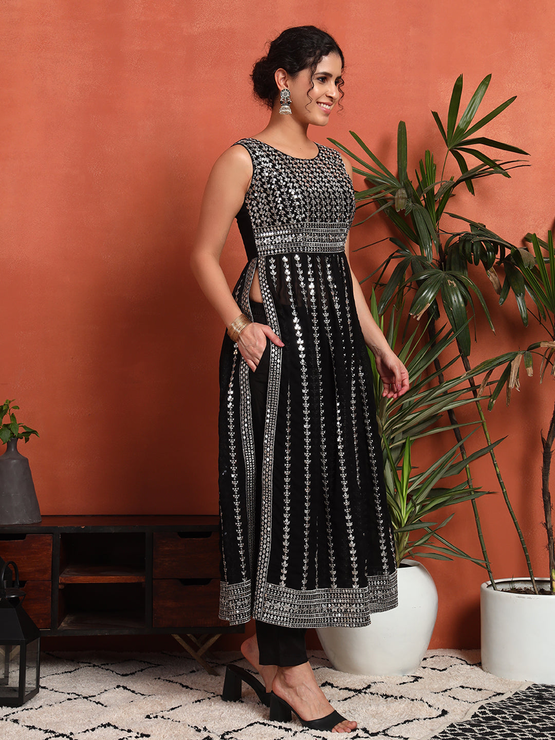 Women's Silver Embellished Georgette Kurta, Pyjama & Dupatta Set