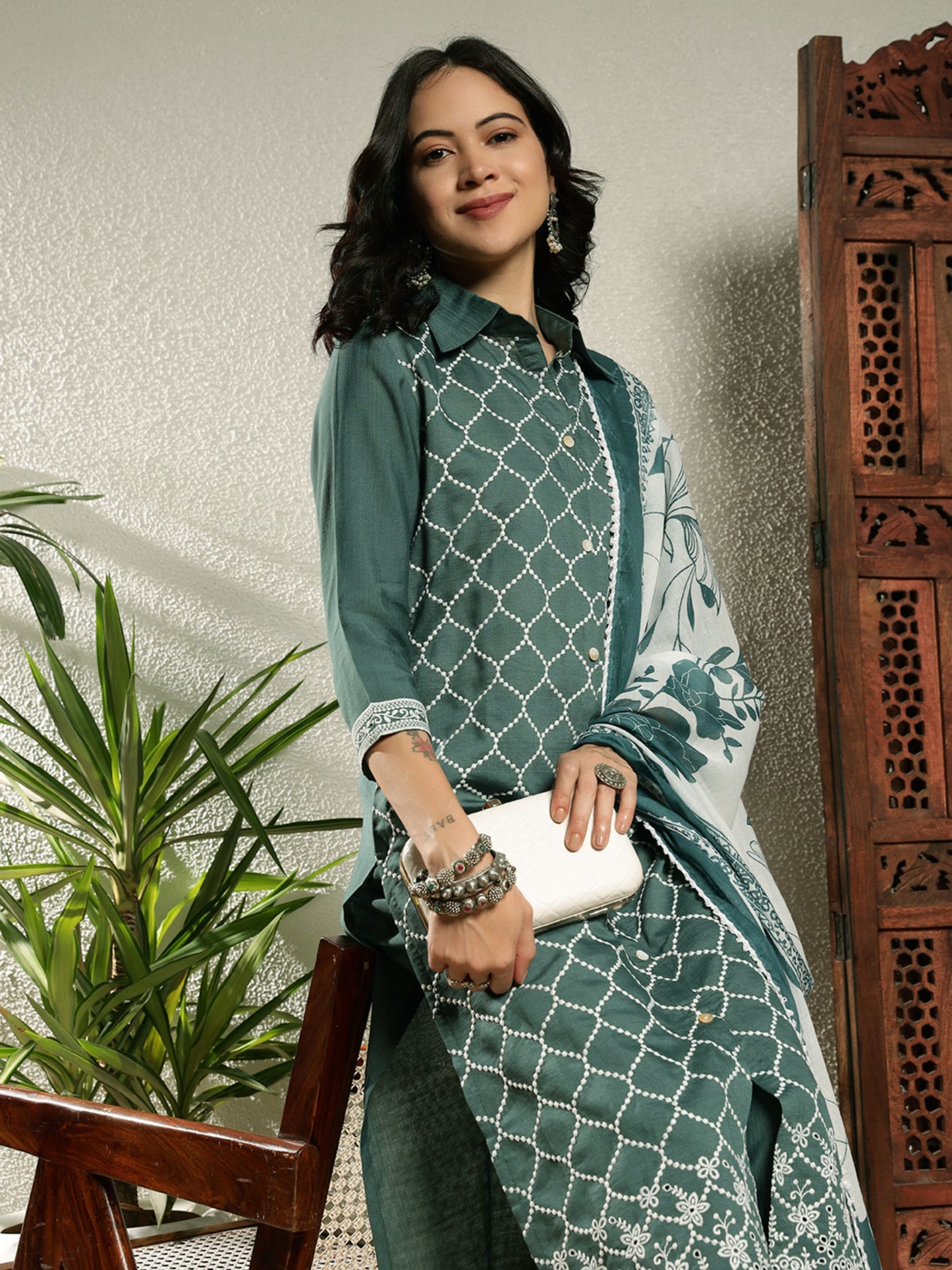 Aqua Green Checkered Viscose Women's Kurta, Pyjama & Dupatta Set