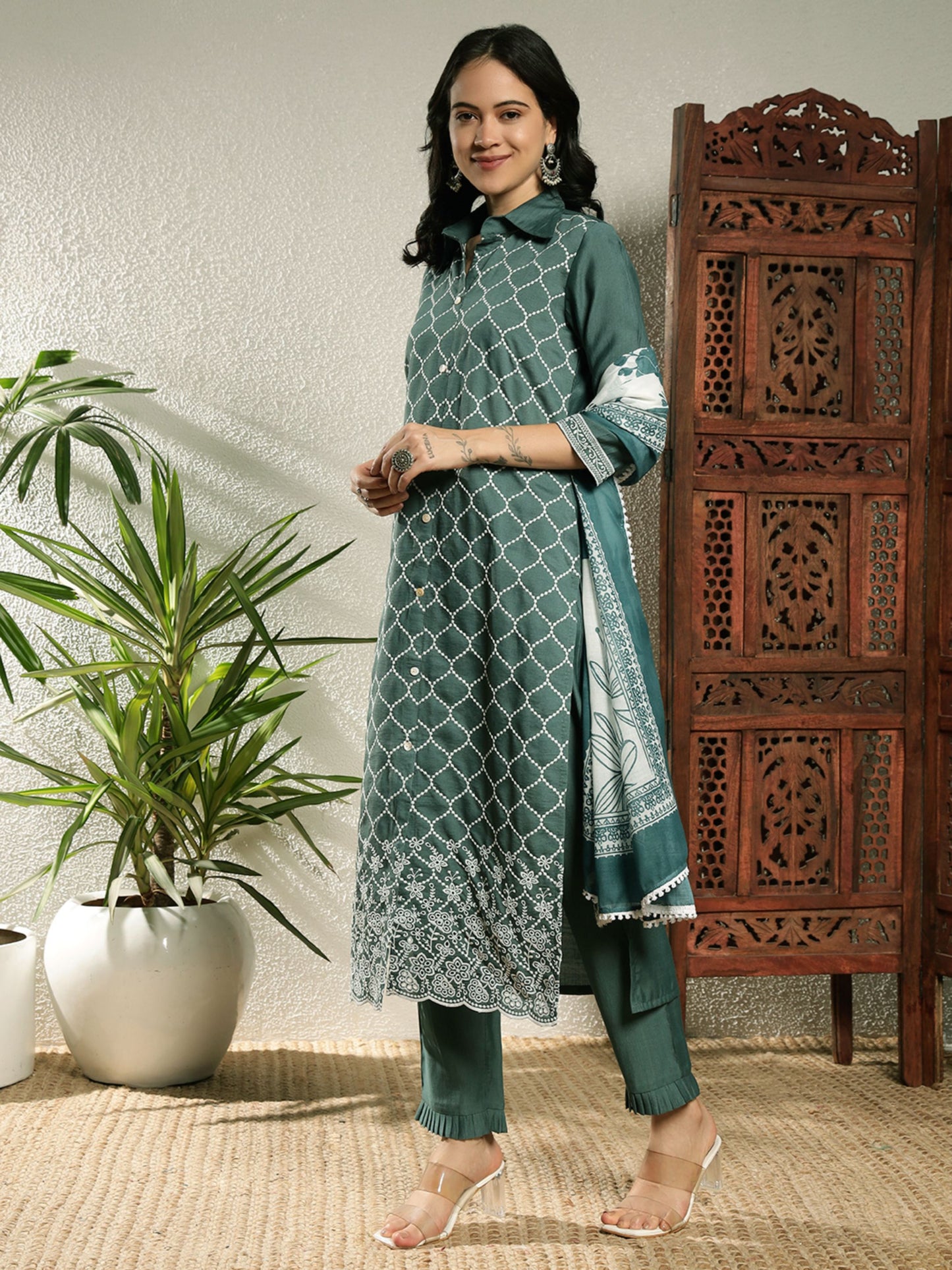 Aqua Green Checkered Viscose Women's Kurta, Pyjama & Dupatta Set