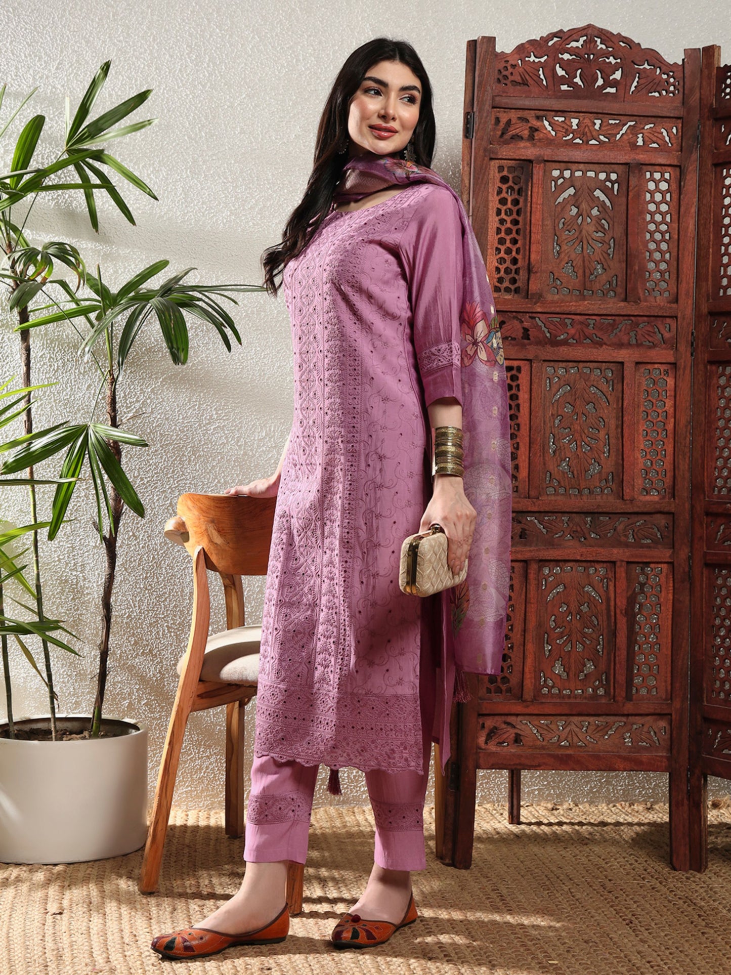 Light Purple Embroidered Viscose Women's Kurta, Pyjama & Dupatta Set