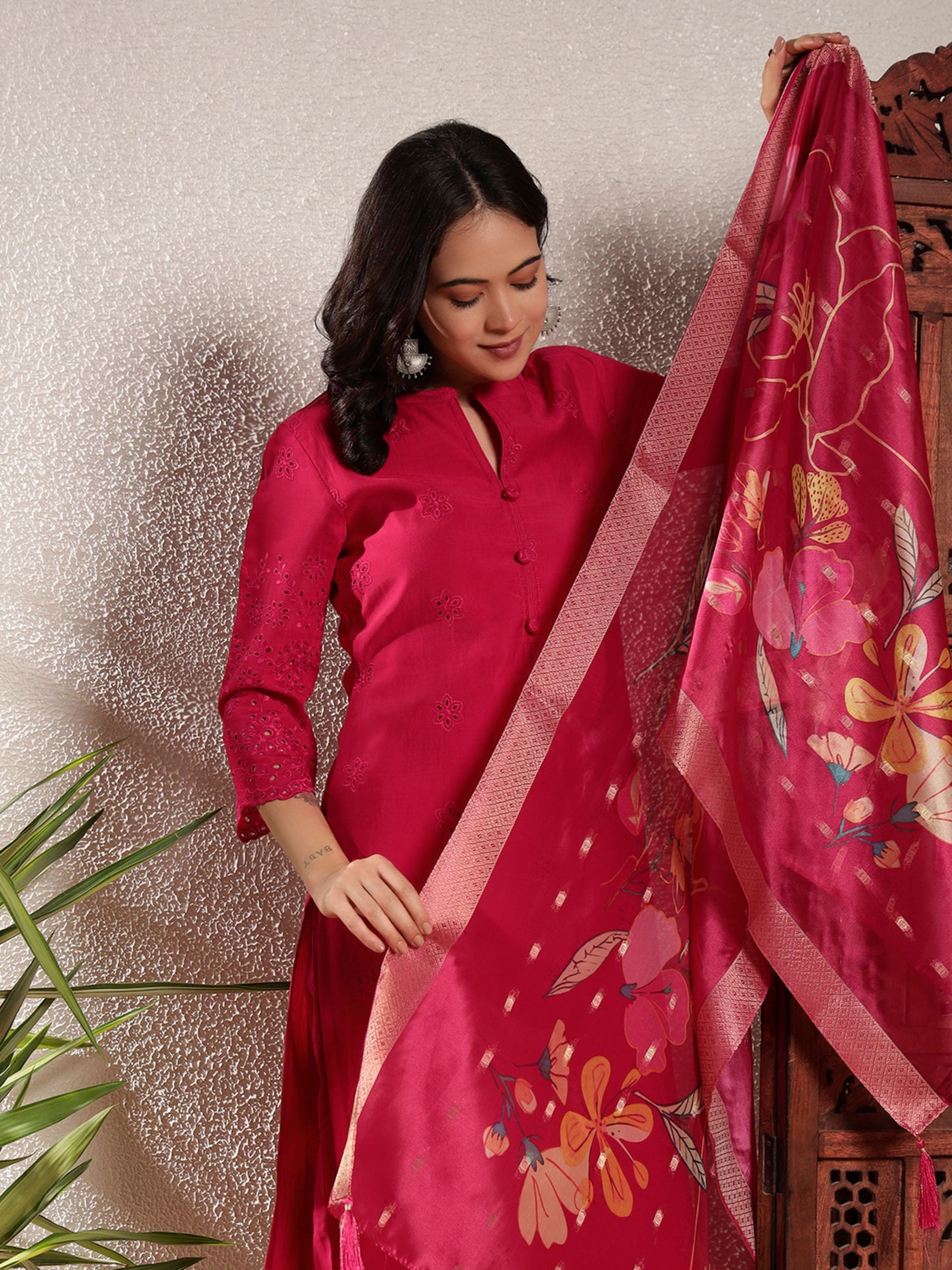 Raspberry Pink Schiffily Viscose Women's Kurta, Pyjama & Dupatta Set