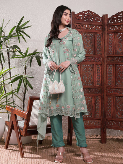 Lilac Purple Embroidered Silk Women's Kurta, Pyjama & Dupatta Set