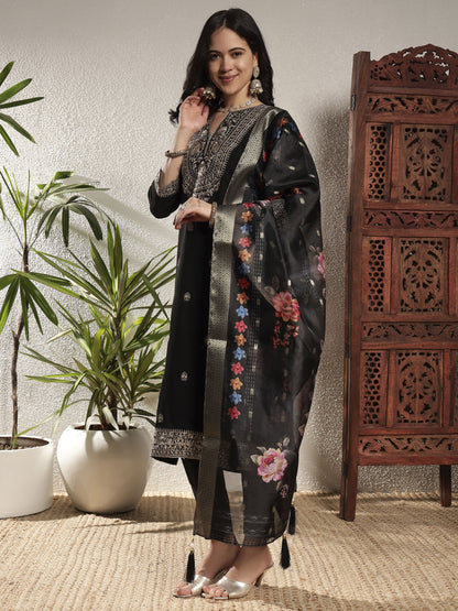 Black Embroidered Silk Women's Kurta, Pyjama & Dupatta Set